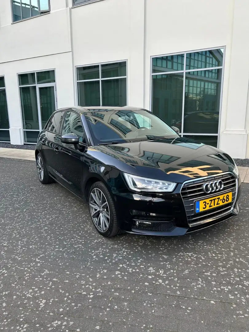 Audi A1 1.4 TFSI Design ProL Zwart - 2