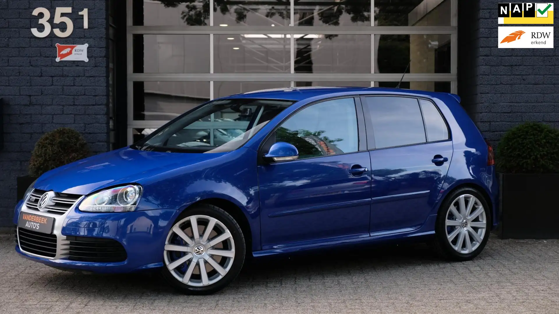 Volkswagen Golf 3.2 R32 250PK 4-Motion | Volledig Milltek Blau - 1