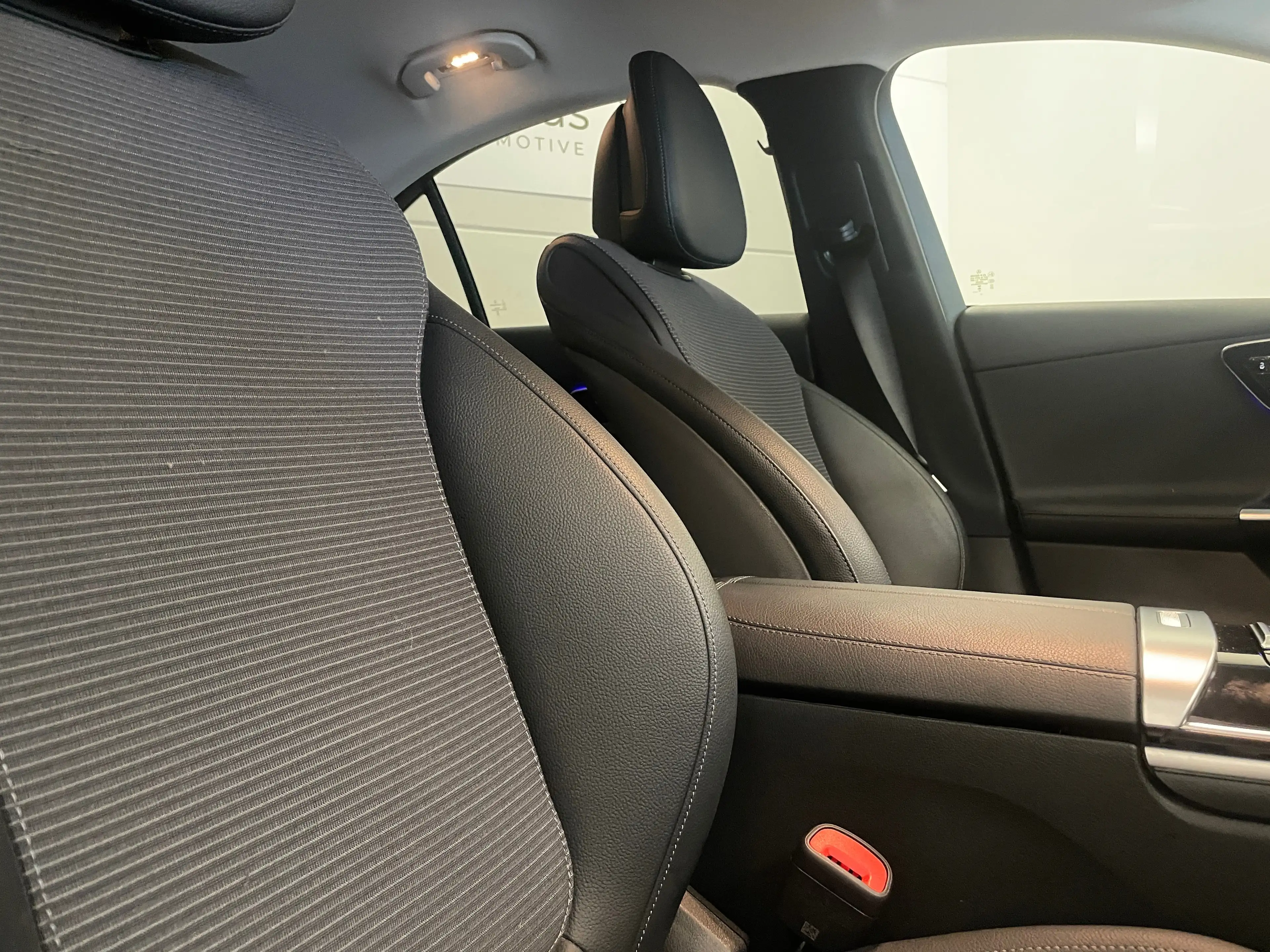 Mercedes-Benz C 200 C 200 Luxury Line Luxury Line — photo 8