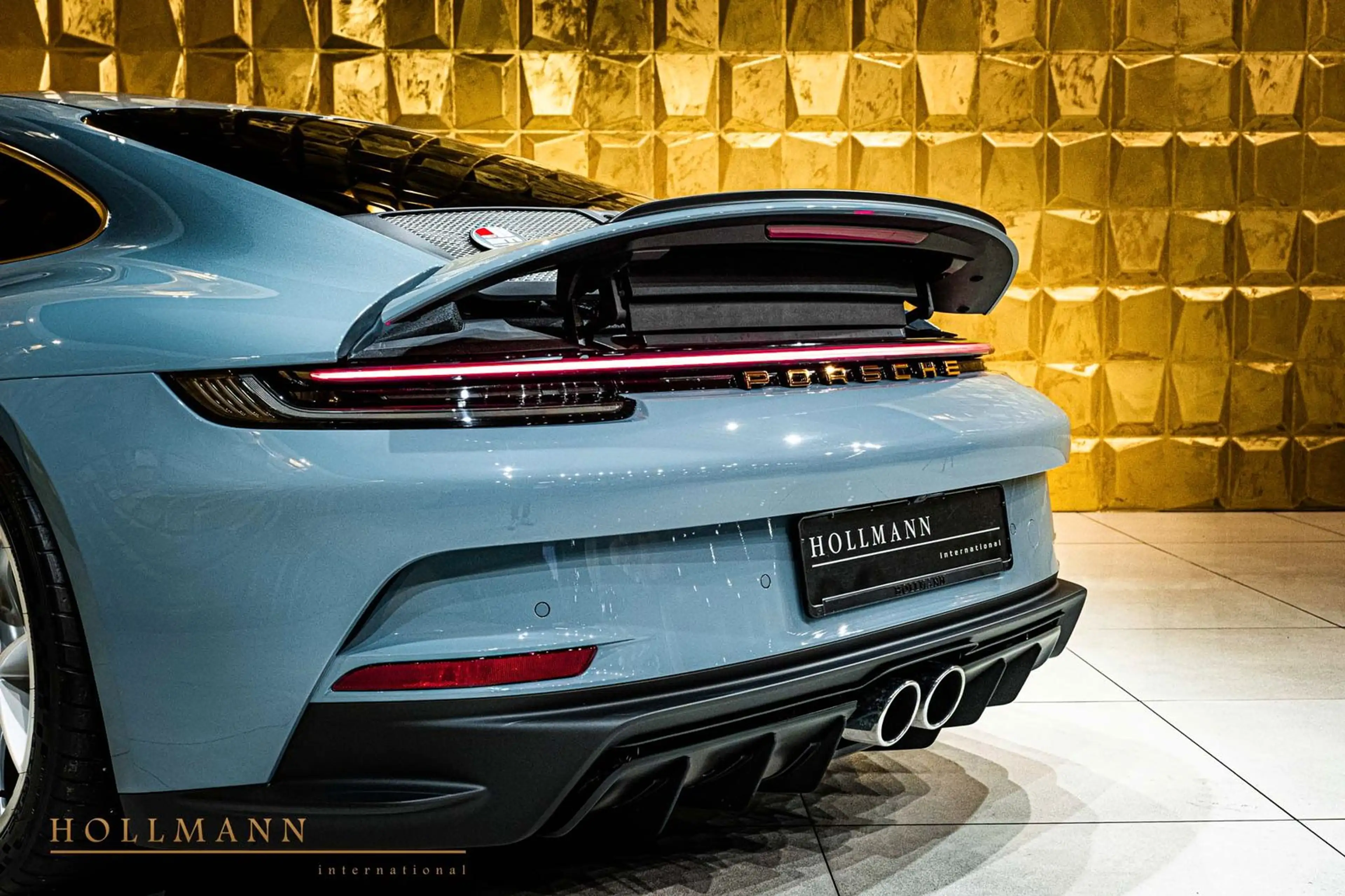 Porsche 992 911 S/T + CARBON ROLL CAGE + LIFT + BOSE — photo 7