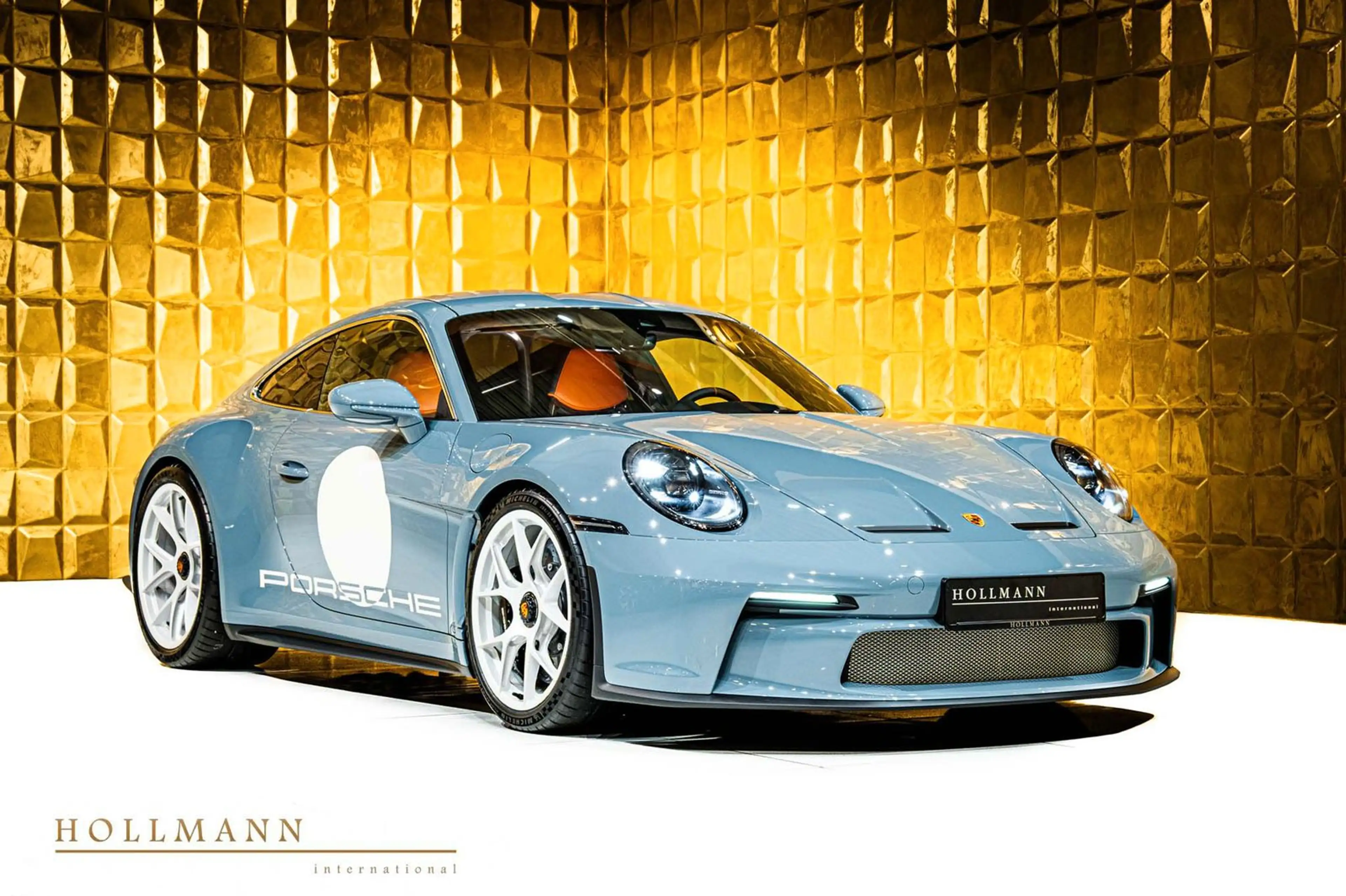 Porsche 992 911 S/T + CARBON ROLL CAGE + LIFT + BOSE