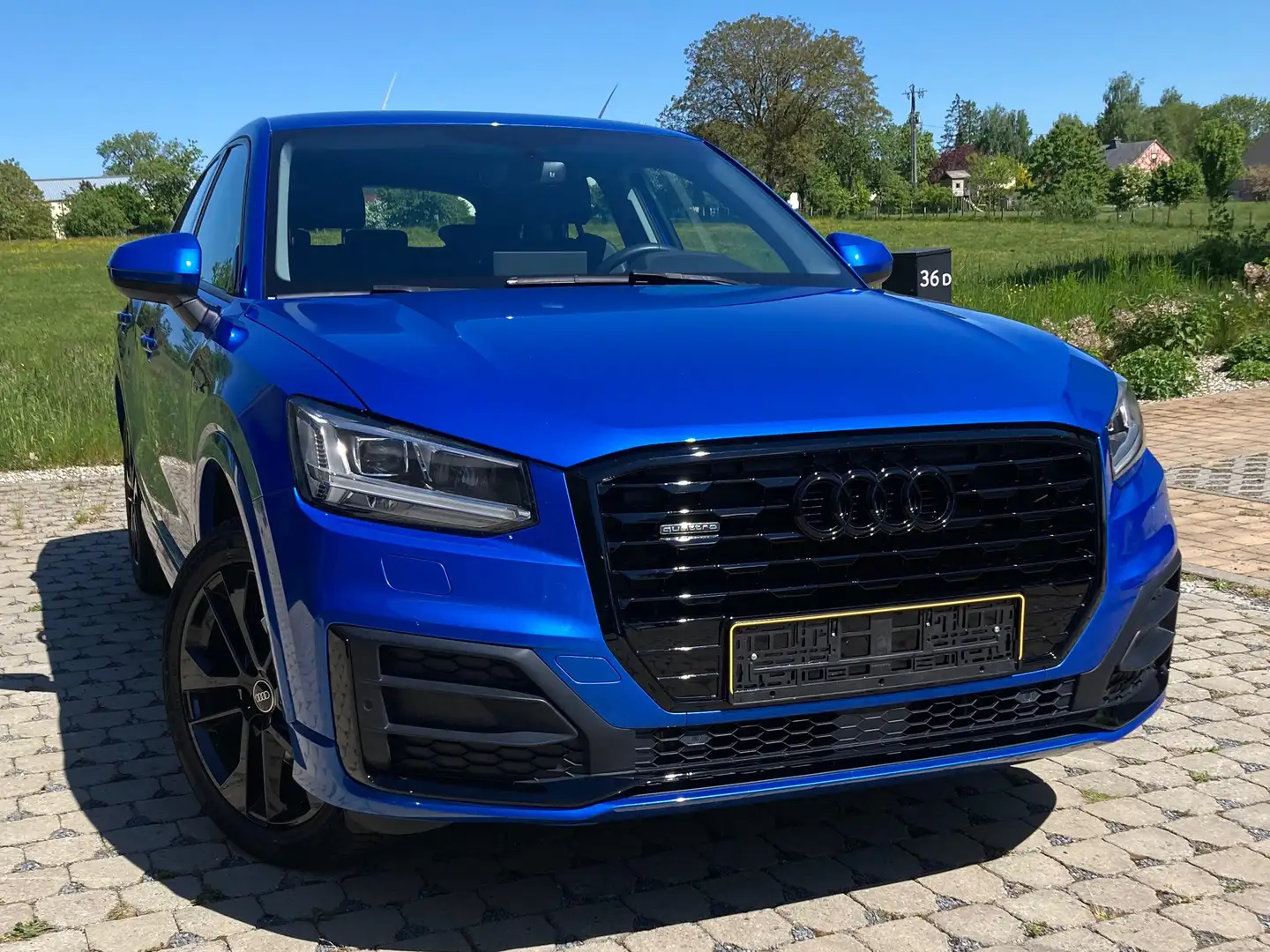 Audi Q2 Q2 2.0 TFSI quattro S tronic Bleu - 2