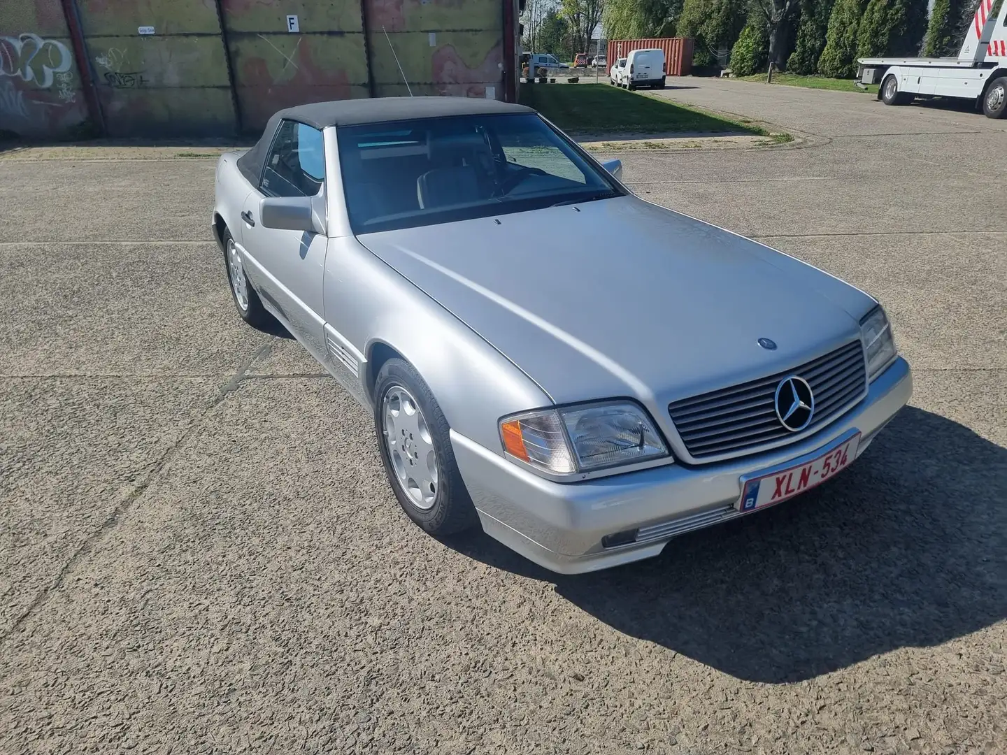 Mercedes-Benz 280 Gri - 1