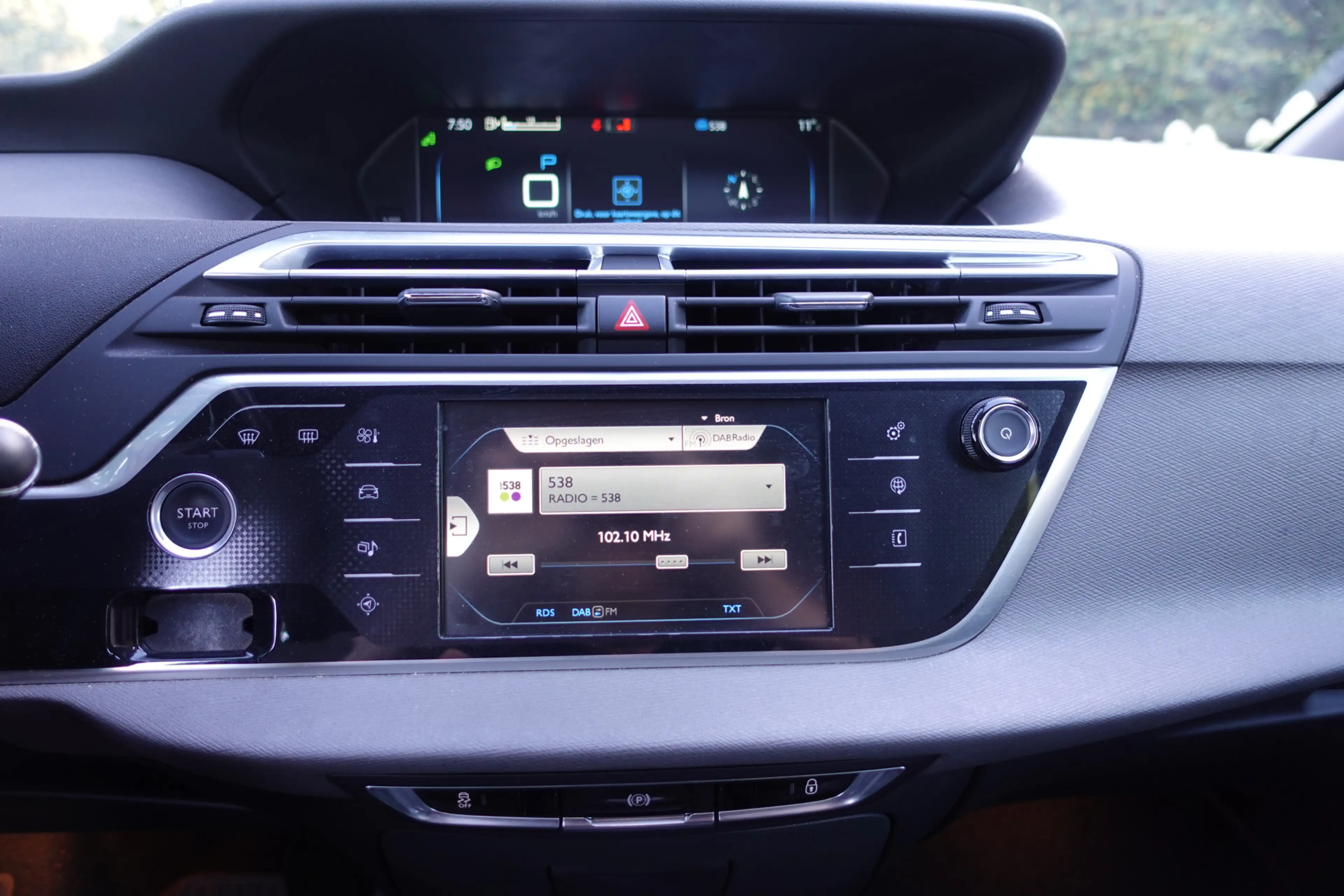 Citroen C4 Picasso 1.6 e-THP Intensive | Trekhaak | Camera | DAB | NA — photo 20