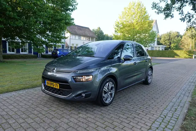 Citroen C4 Picasso 1.6 e-THP Intensive | Trekhaak | Camera | DAB | NA