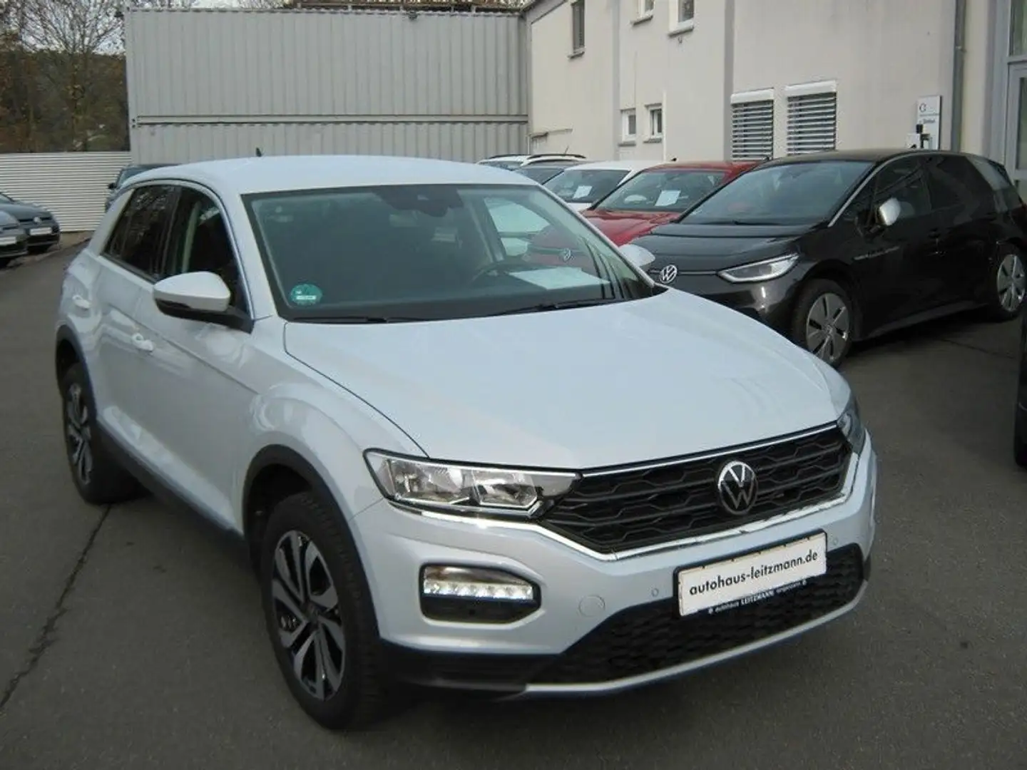 Volkswagen T-Roc 1.5 TSI ACTIVE,Navi,Anschlussgarantie Weiß - 1