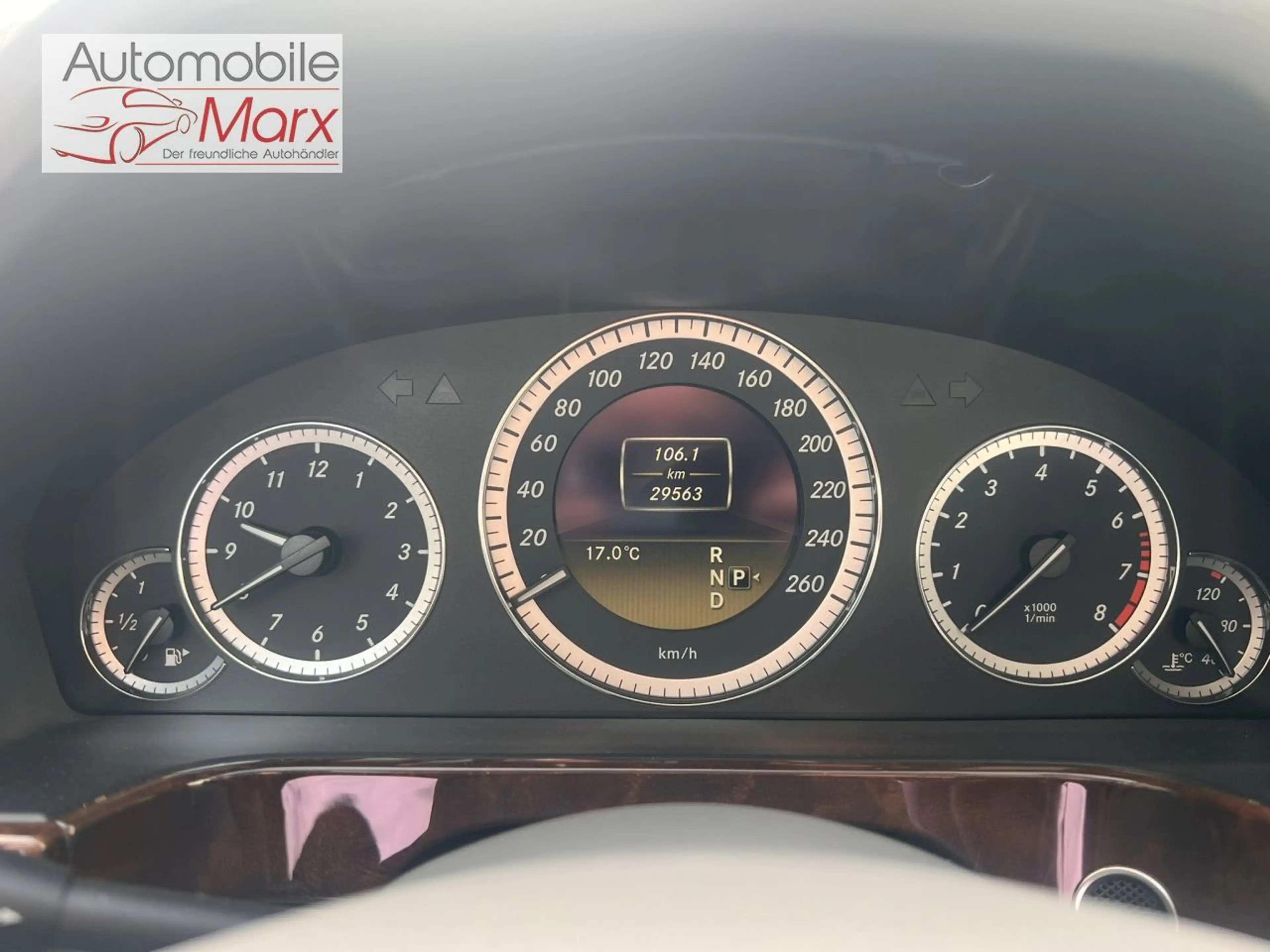 Mercedes-Benz E 350 E 350 4Matic Elegance — photo 13