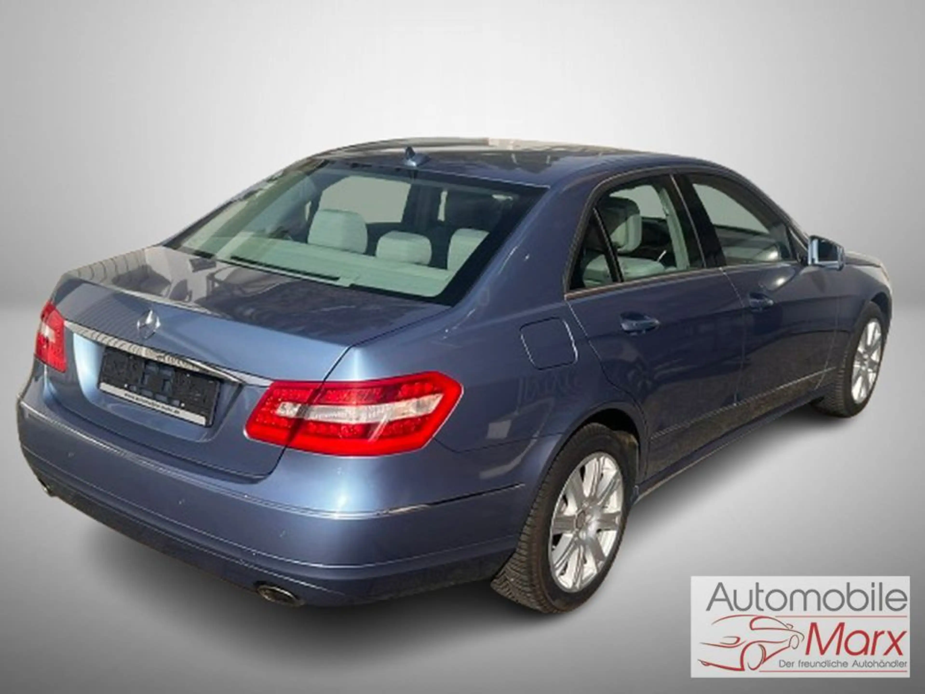 Mercedes-Benz E 350 E 350 4Matic Elegance — photo 8