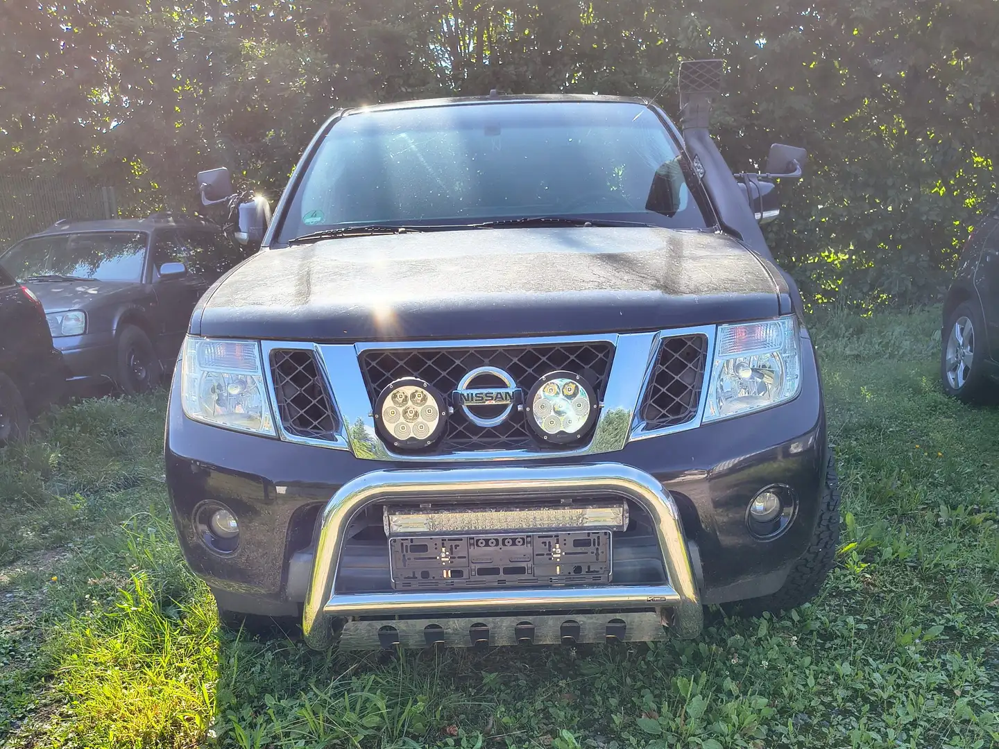 Nissan Navara King Cab SE 4X4 Noir - 2