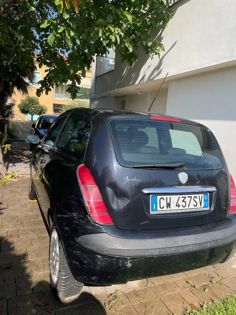 Lancia Ypsilon 1.2 16v Argento - 2