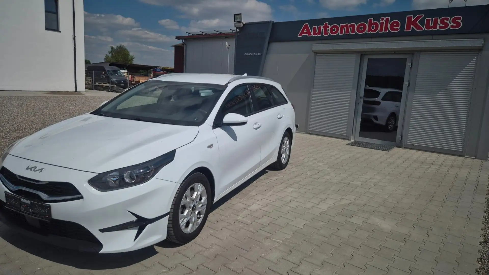 Kia Ceed SW / cee'd SW Weiß - 2