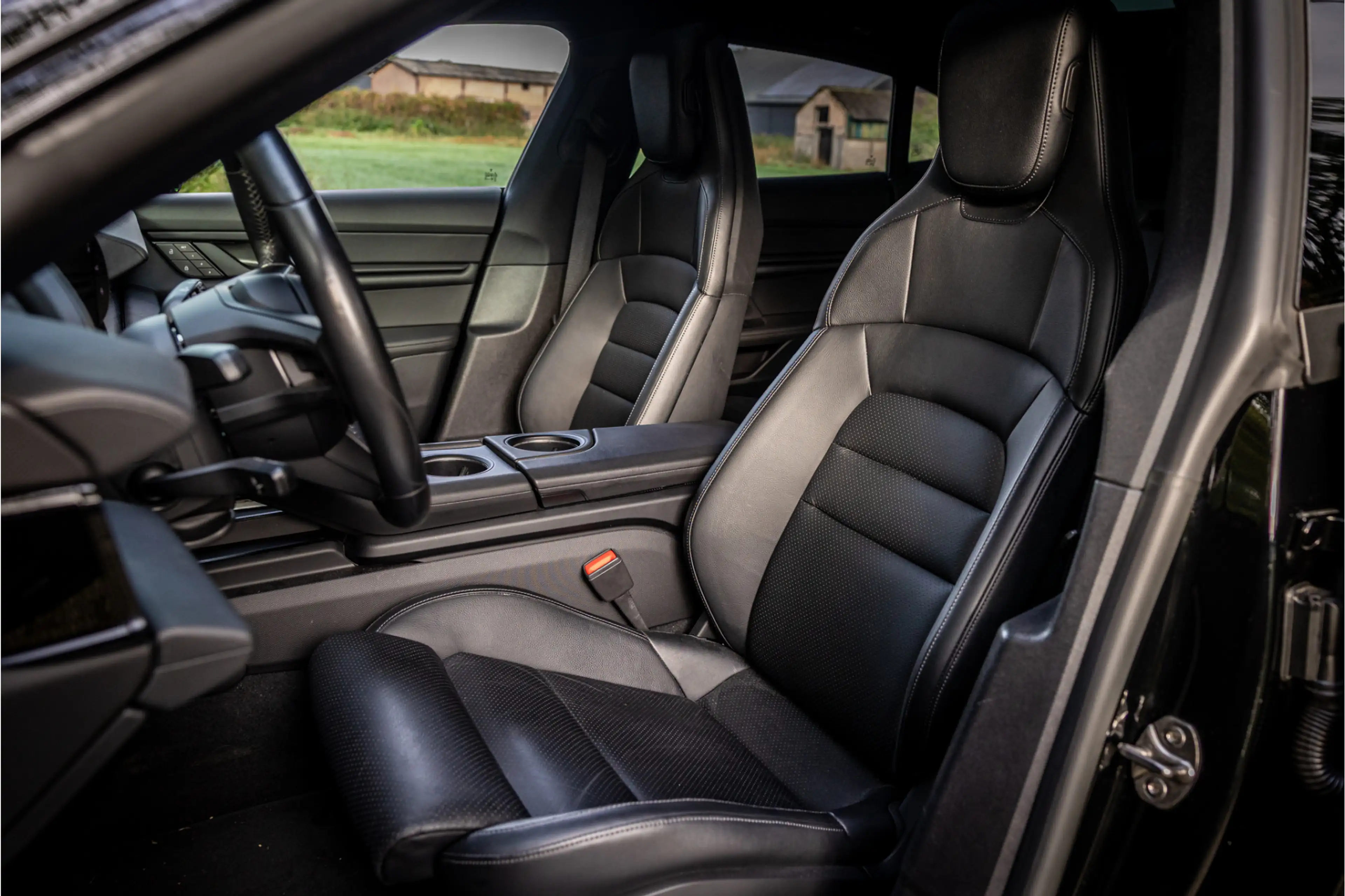 Porsche Taycan Sport Turismo 4S Performance 93 kWh Sport Chrono A — photo 6