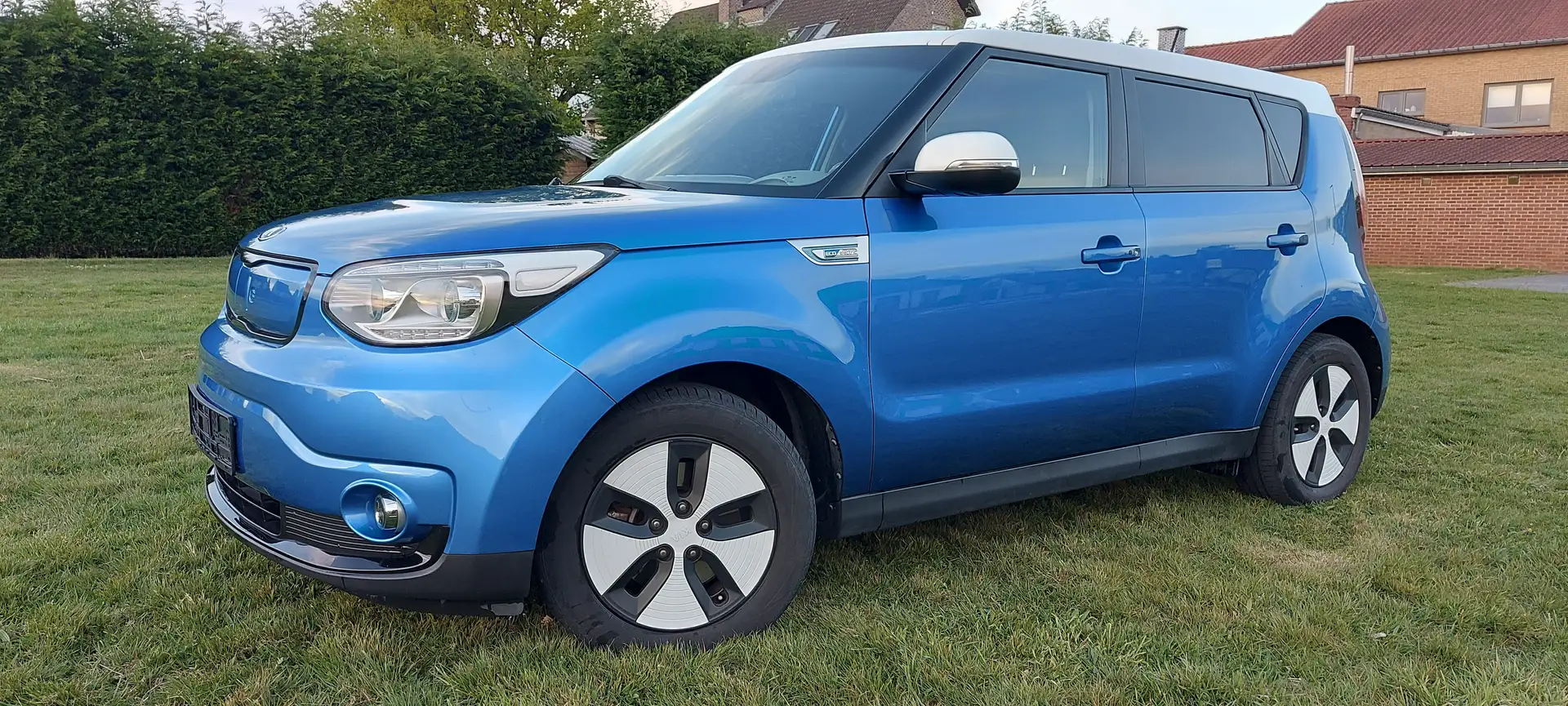 Kia Soul EV Bleu - 2