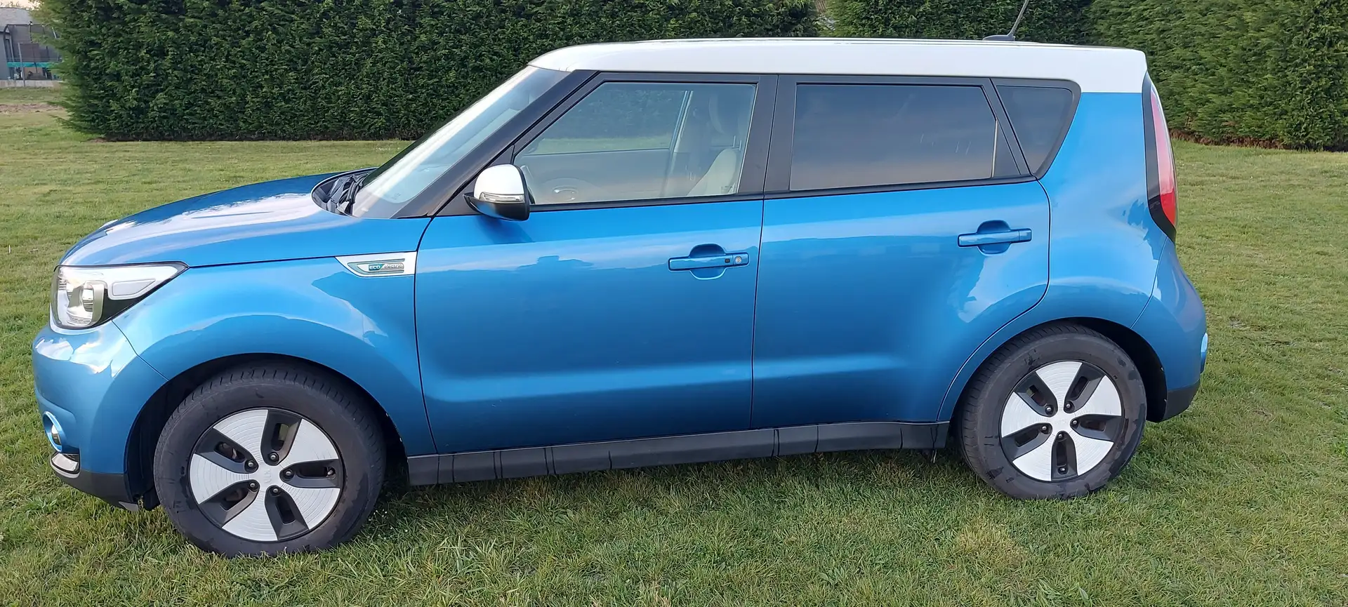 Kia Soul EV Bleu - 1