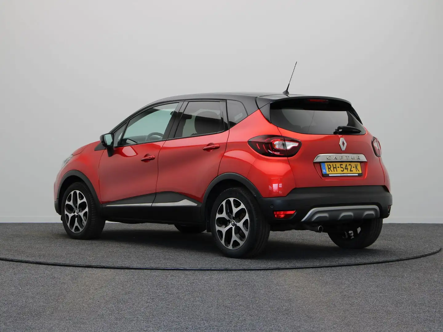 Renault Captur TCe 90pk Intens |Volledig dealer onderhouden | Ach Rood - 2