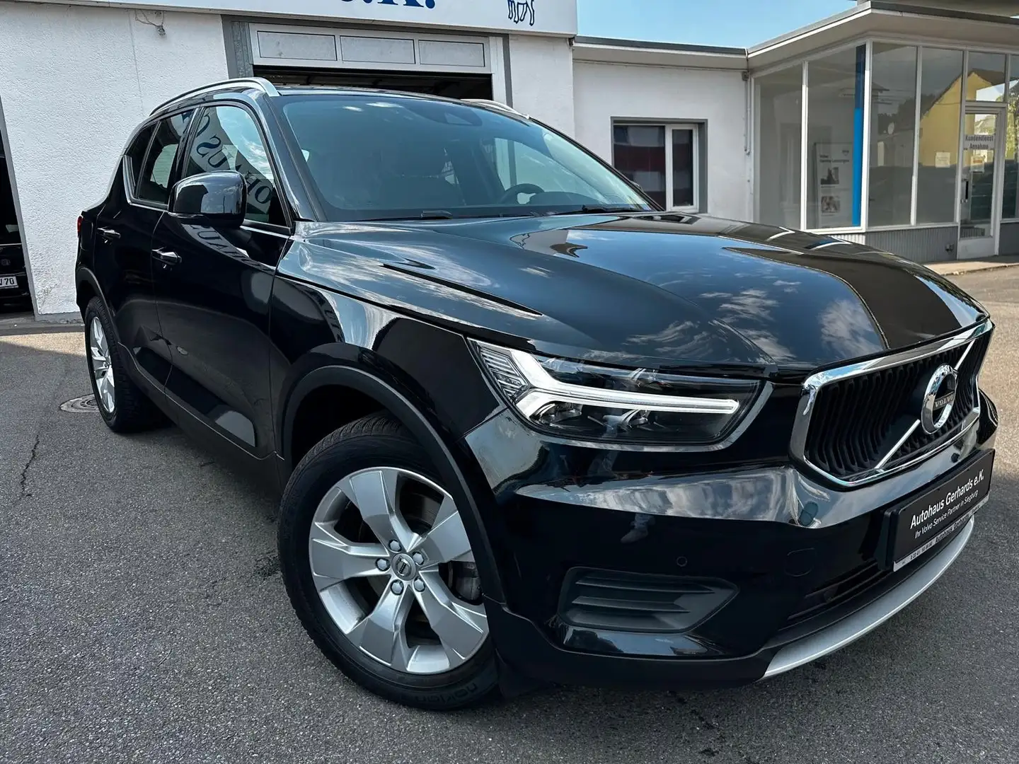 Volvo XC40 T4 Momentum Pro,Leder,BLIS,ACC,LED,Kamera Schwarz - 2