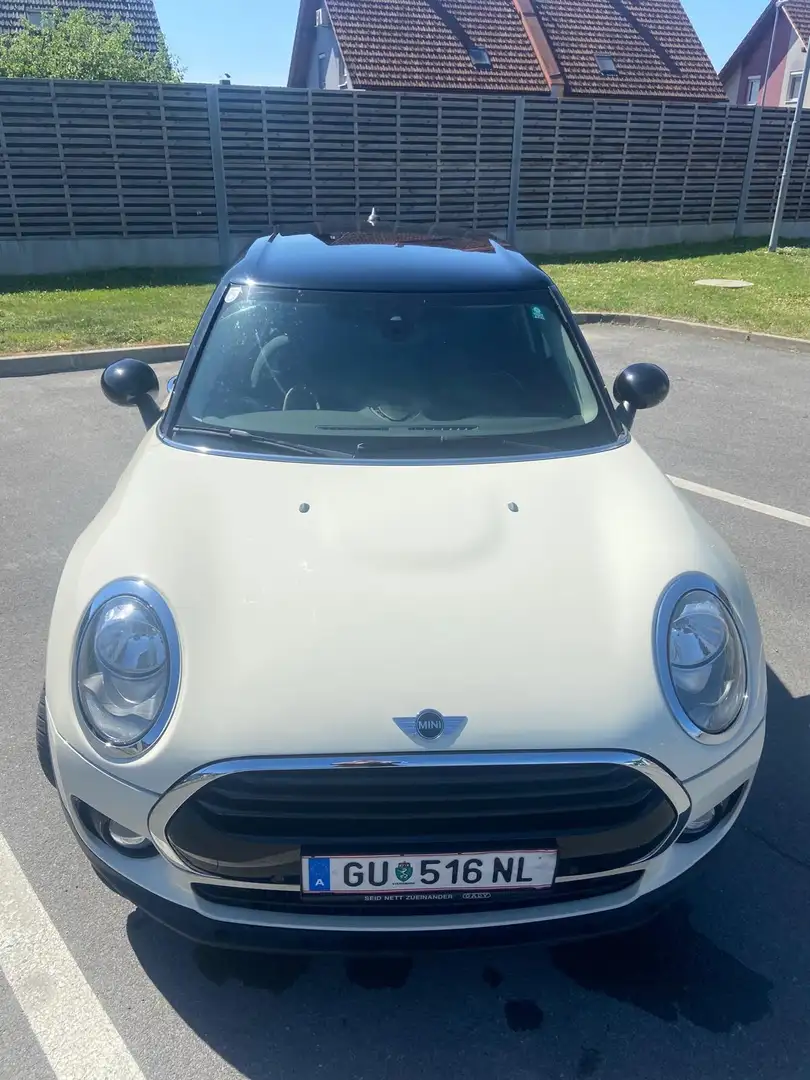MINI Cooper D Clubman - 1