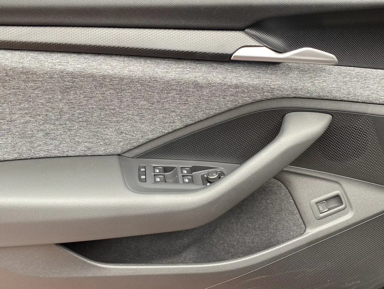 Skoda Superb 2.0 TSI DSG Selection*Navi*DAB*MatrixBeam, миниатюра 9