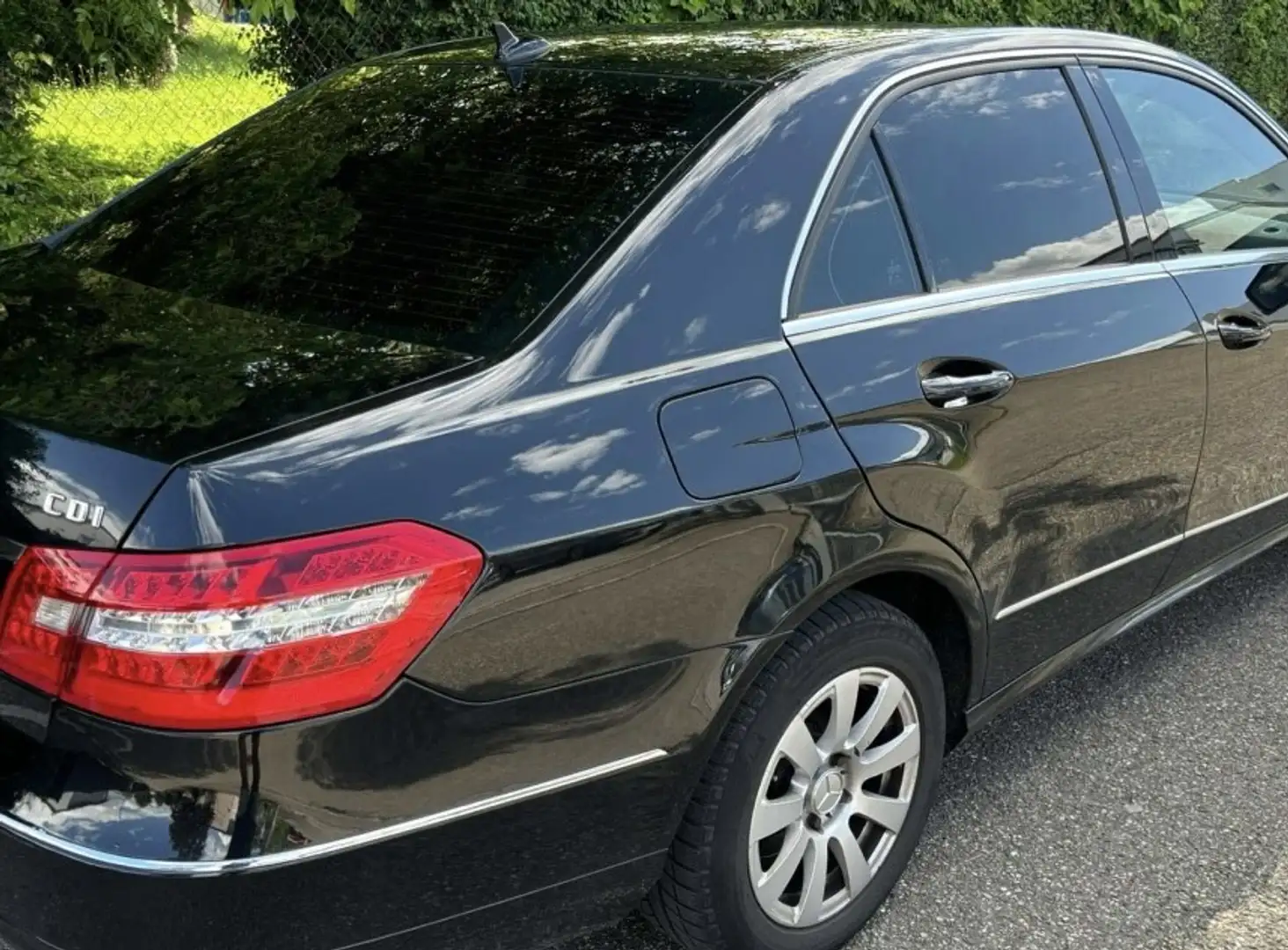 Mercedes-Benz E 250 CDI DPF BlueEFFICIENCY Automatik Avantgarde - 2