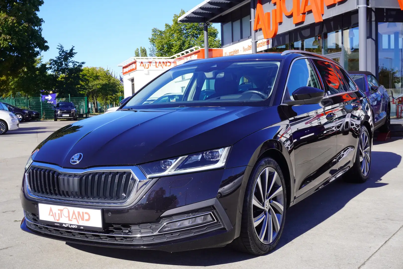 Skoda Octavia Combi 2.0 TDI Style DSG LED Navi Memory Nero - 2