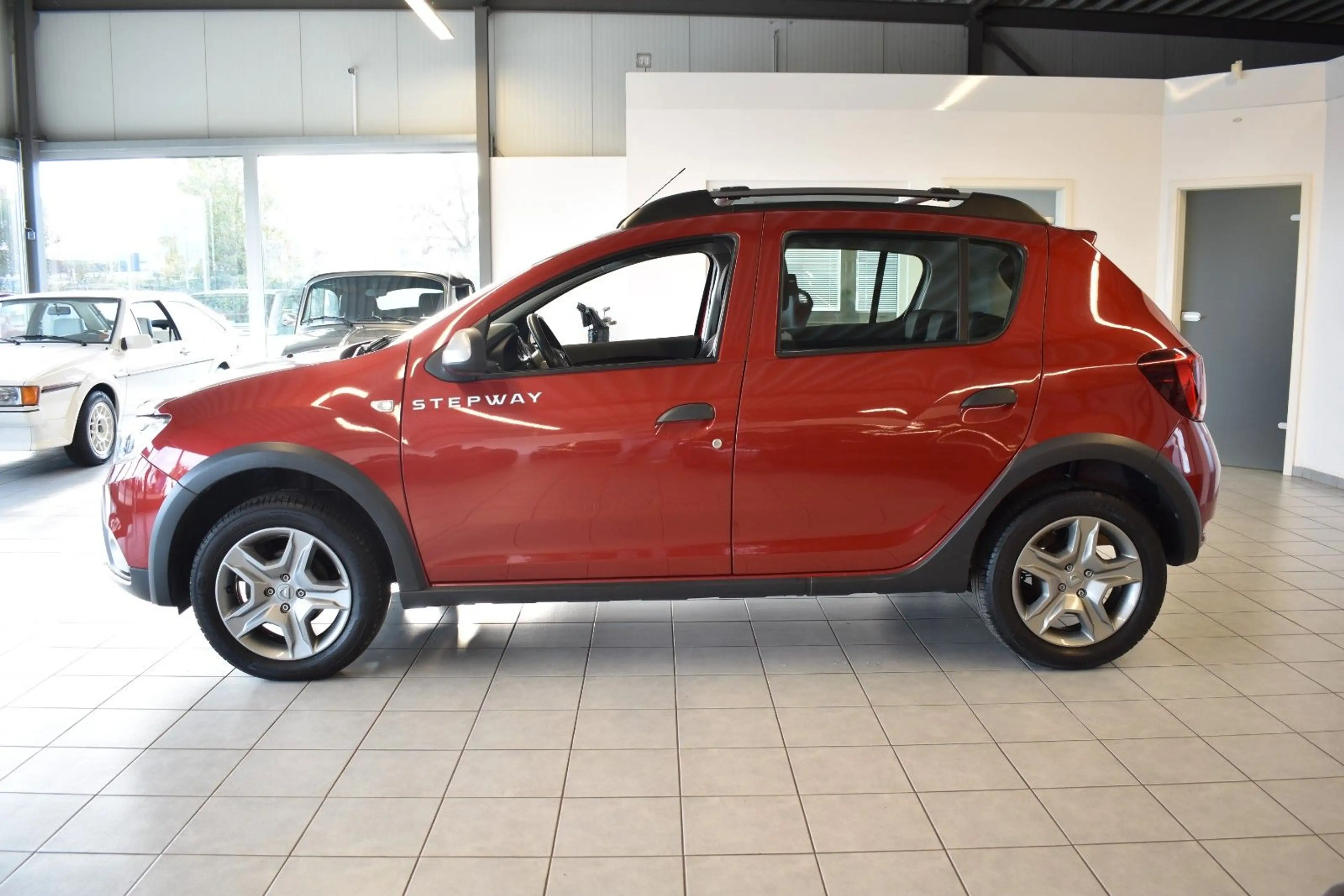 Dacia Sandero II Stepway Prestige/AHK/PDC/NAVI/TEMP./ — photo 4