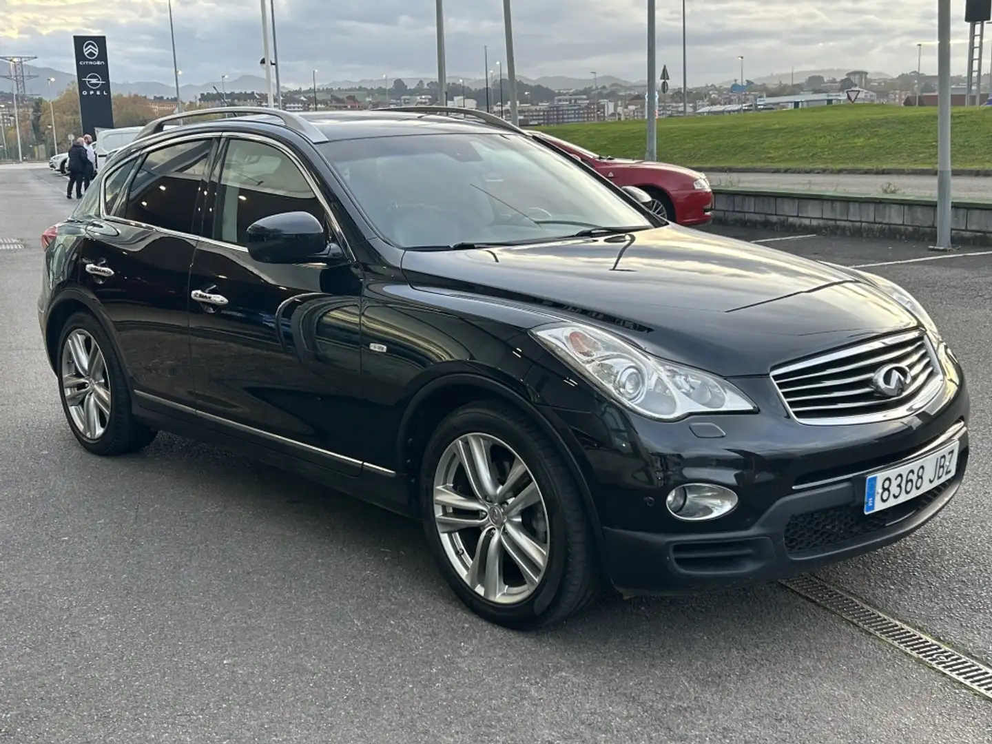 Infiniti QX50 3.0d GT Premium Aut. Schwarz - 2