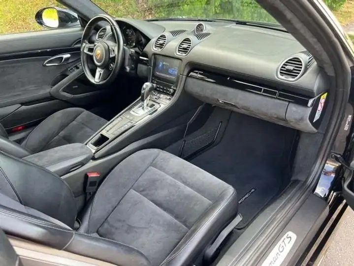 Porsche 718 Cayman 2018, foto 18