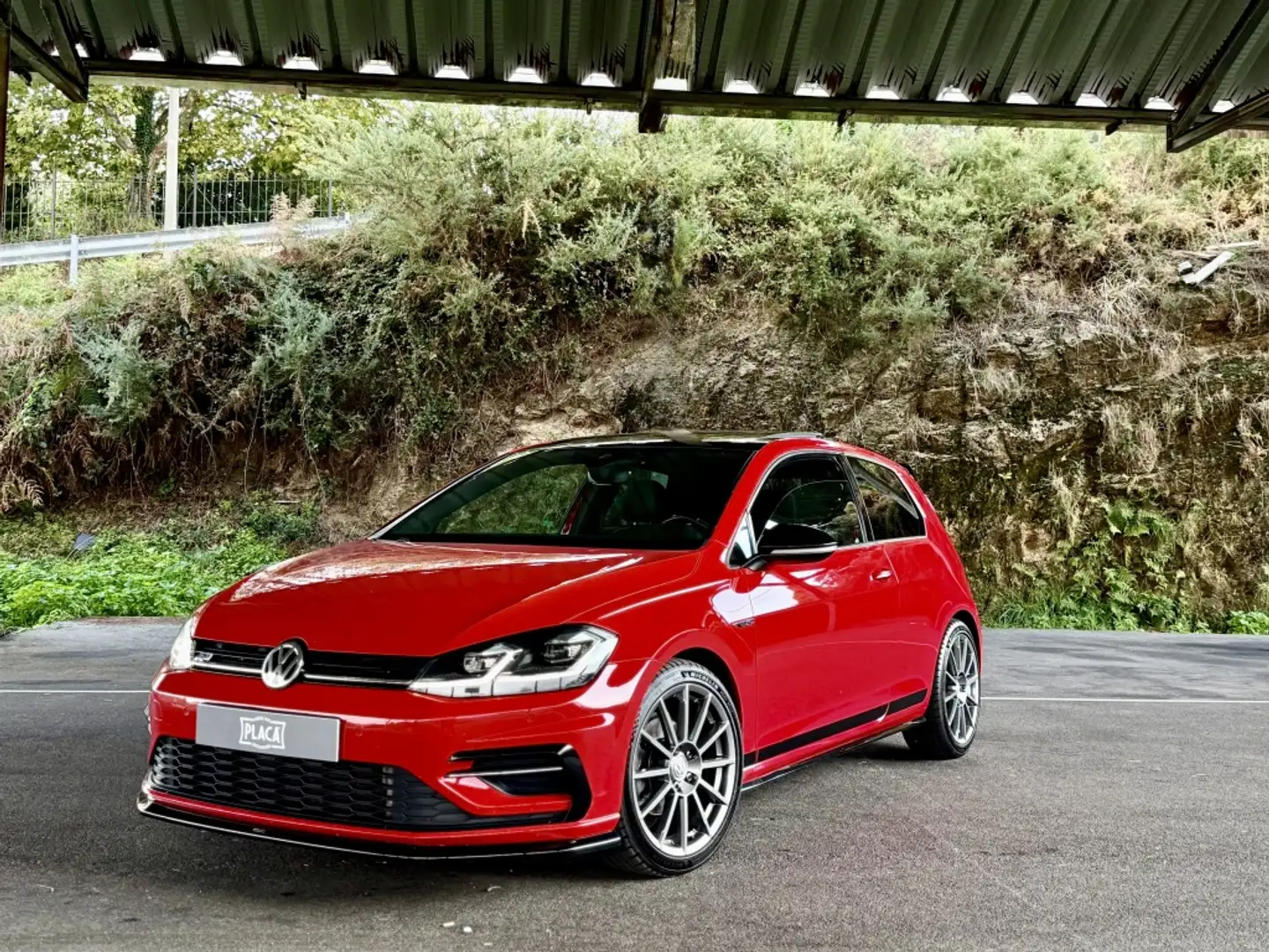 Volkswagen Golf 2.0TDI Sport 110kW Rojo - 1