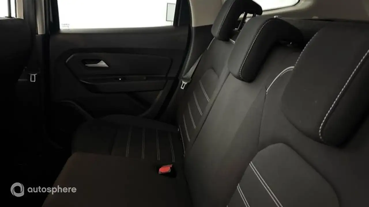 Dacia Duster — photo 13