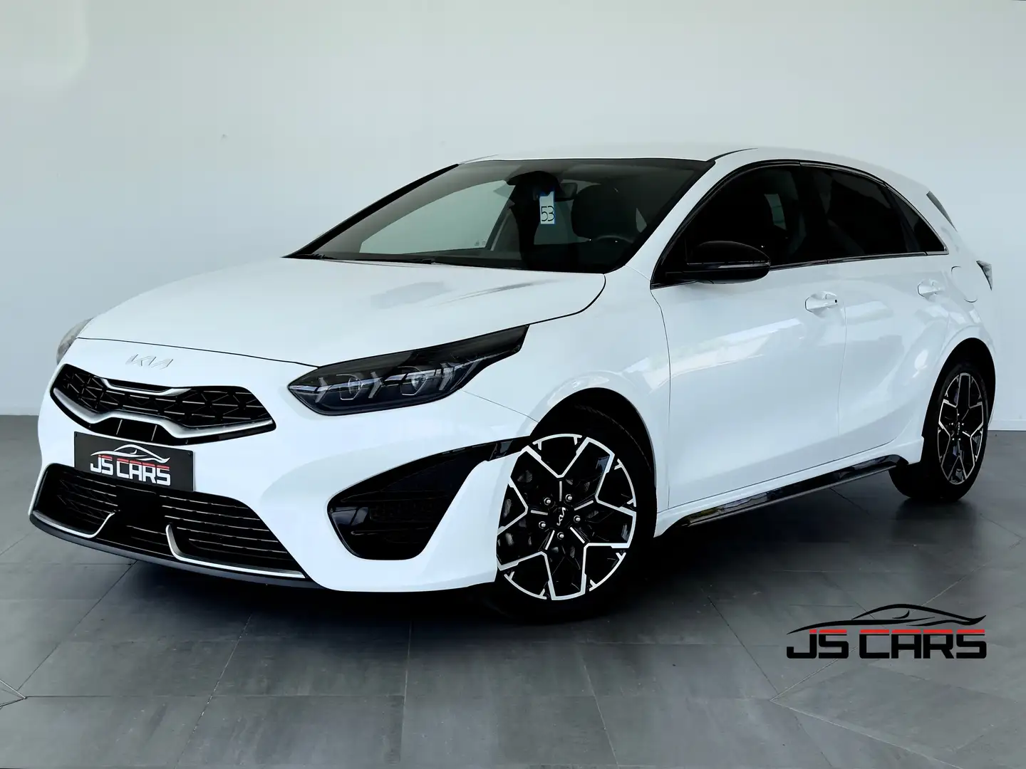 Kia Ceed / cee'd 1.6 CRDi GT-Line-1ERPRO-GPS-CARPLAY-CAMERA-PDC Blanc - 1