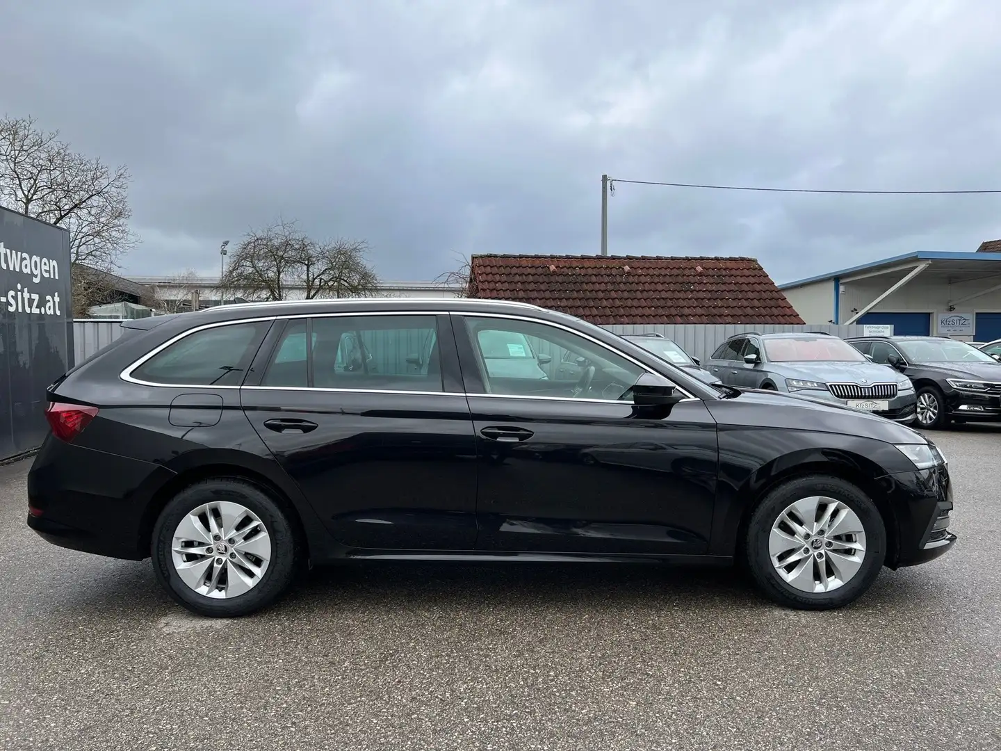 Skoda Octavia Combi 2,0 TDI | VIRTUAL/KESSY Schwarz - 2