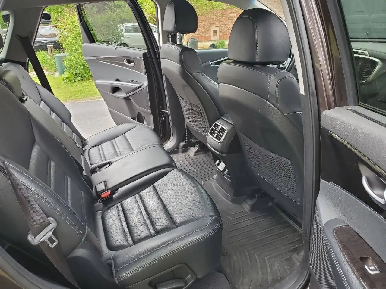 Kia Sorento снимка Kia Sorento