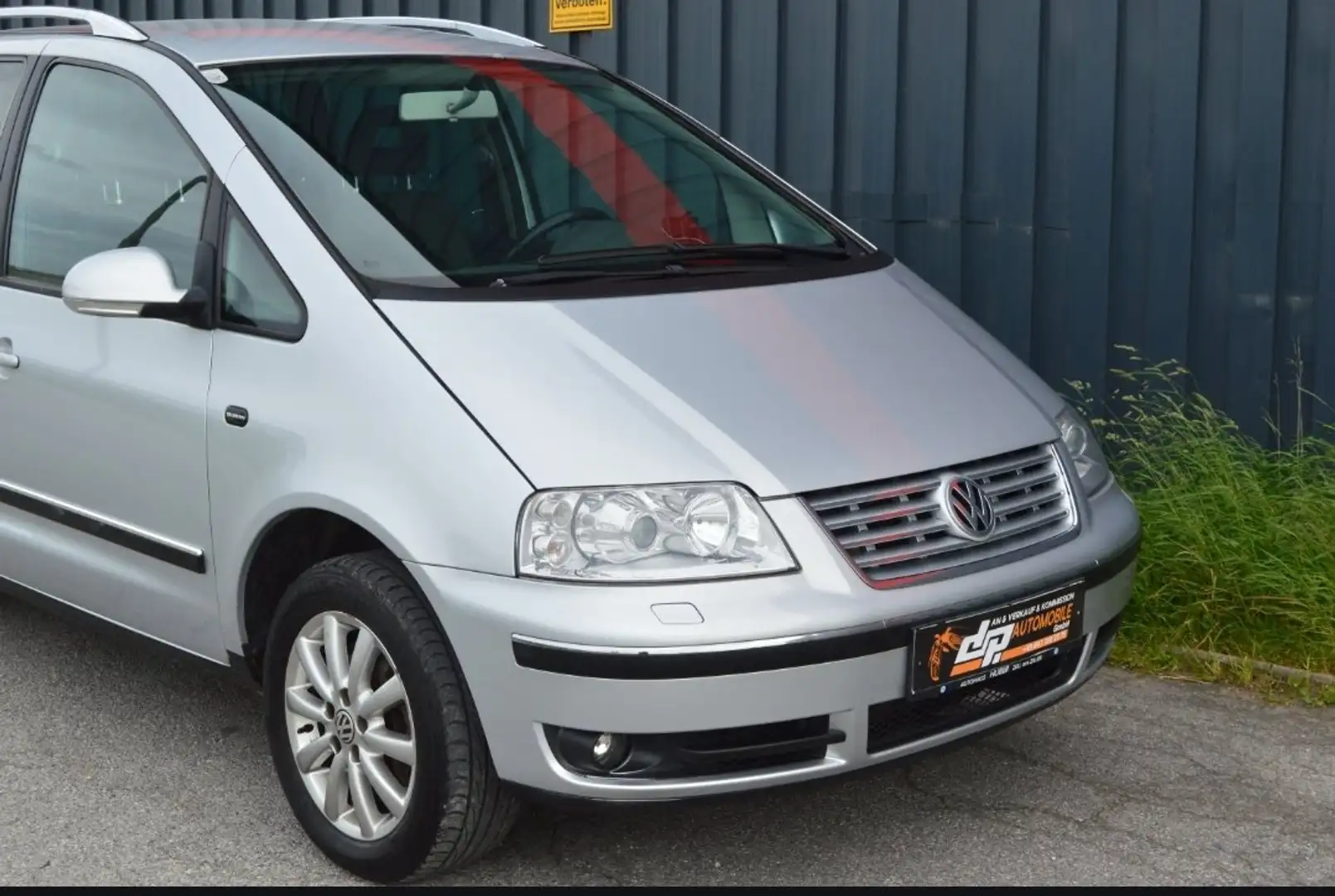 Volkswagen Sharan 1.9 TDI **4Motion**7 Sitzer**Business** Silber - 2