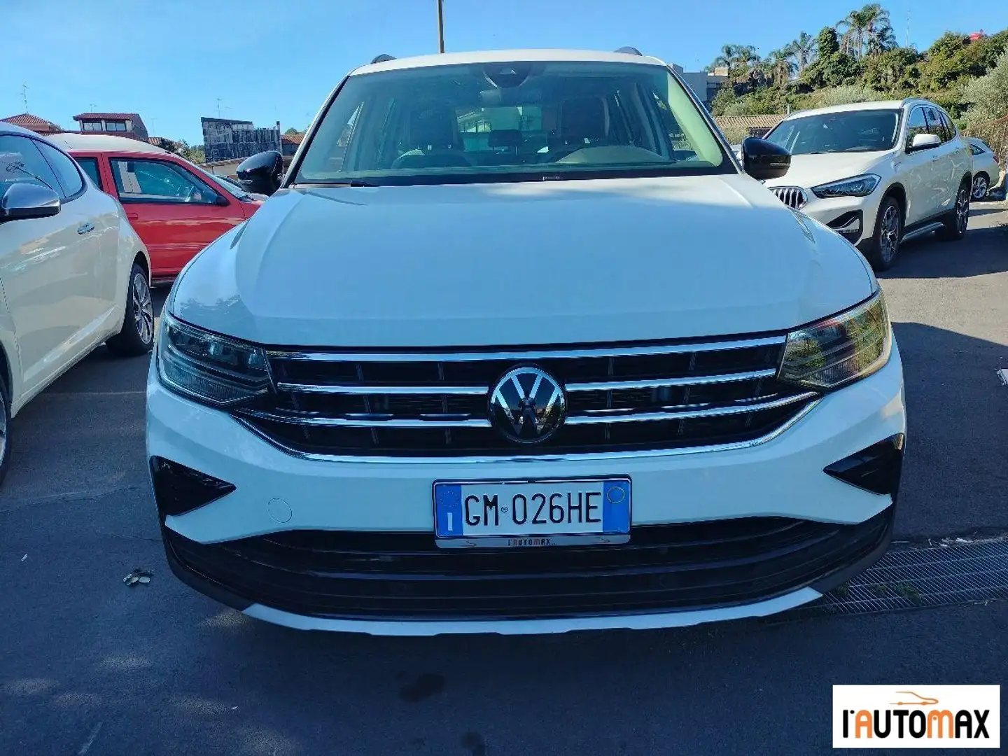Volkswagen Tiguan 2.0 tdi scr R-Line 150cv dsg Bianco - 2