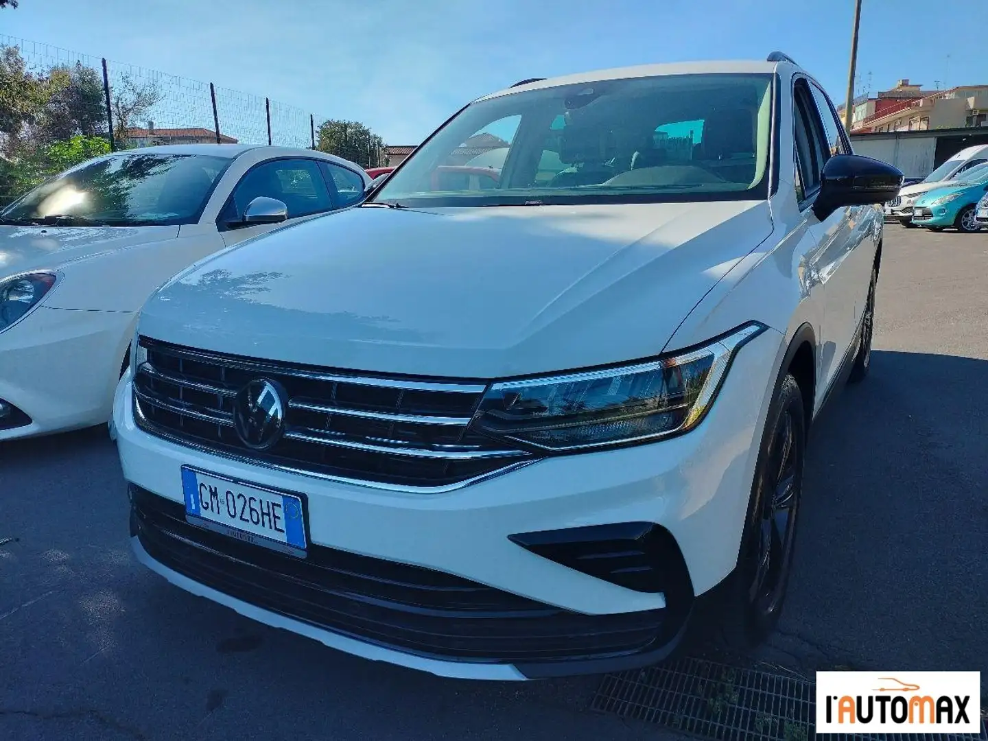 Volkswagen Tiguan 2.0 tdi scr R-Line 150cv dsg Bianco - 1