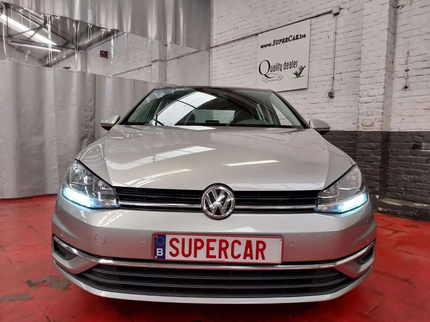 Volkswagen Golf 1.6 SCR TDi Highline *Toit* Capteurs Av/Ar* Gris - 2