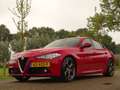 Alfa Romeo Giulia 2.0T | 310PK | Rosso | Cloverleafs | Verlaagd | Ze Rood - thumbnail 8