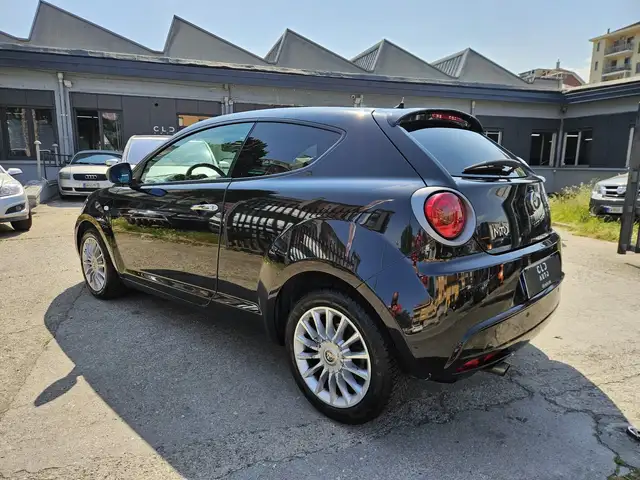 Alfa Romeo Mito view 4