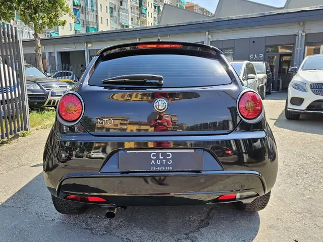 Alfa Romeo Mito view 5