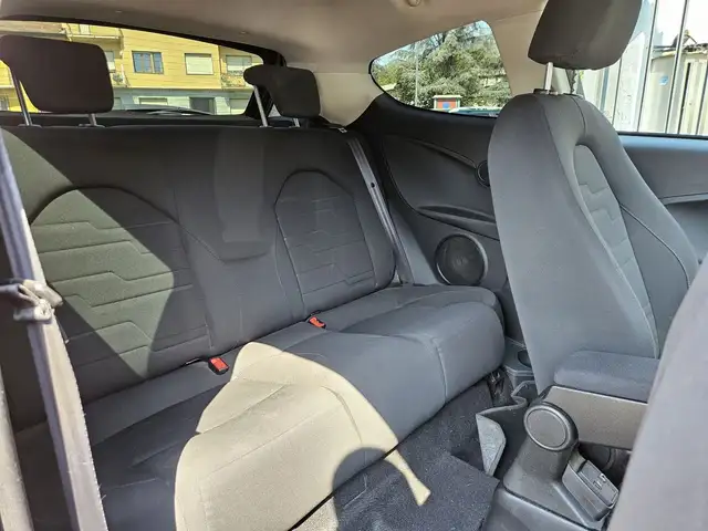 Alfa Romeo Mito view 11