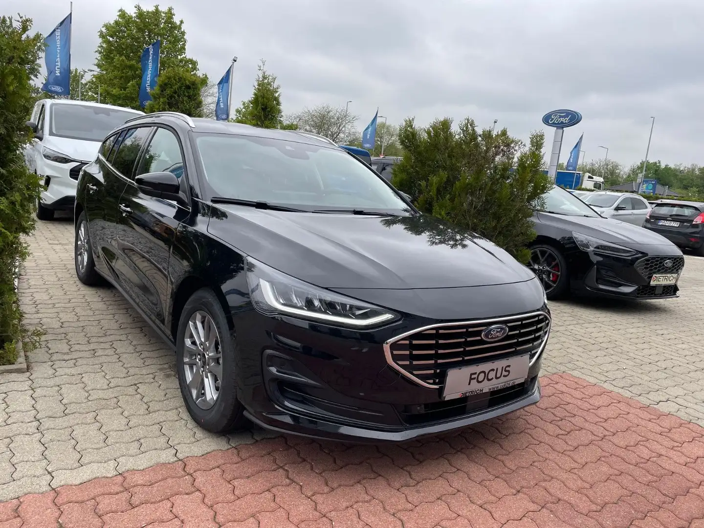 Ford Focus Turnier Titanium Edition 125PS *ACC|Kamera Schwarz - 2