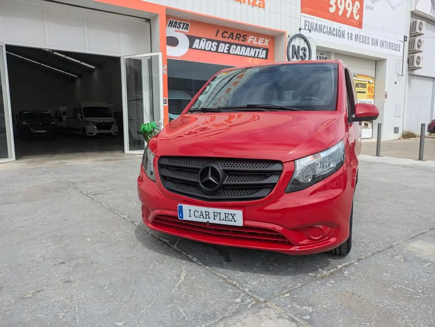 Mercedes-Benz Vito 109 CDI Mixto Compacta Rouge - 2