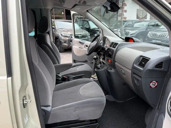Citroën Jumpy Atlante HDI Millenium 2011, foto 11