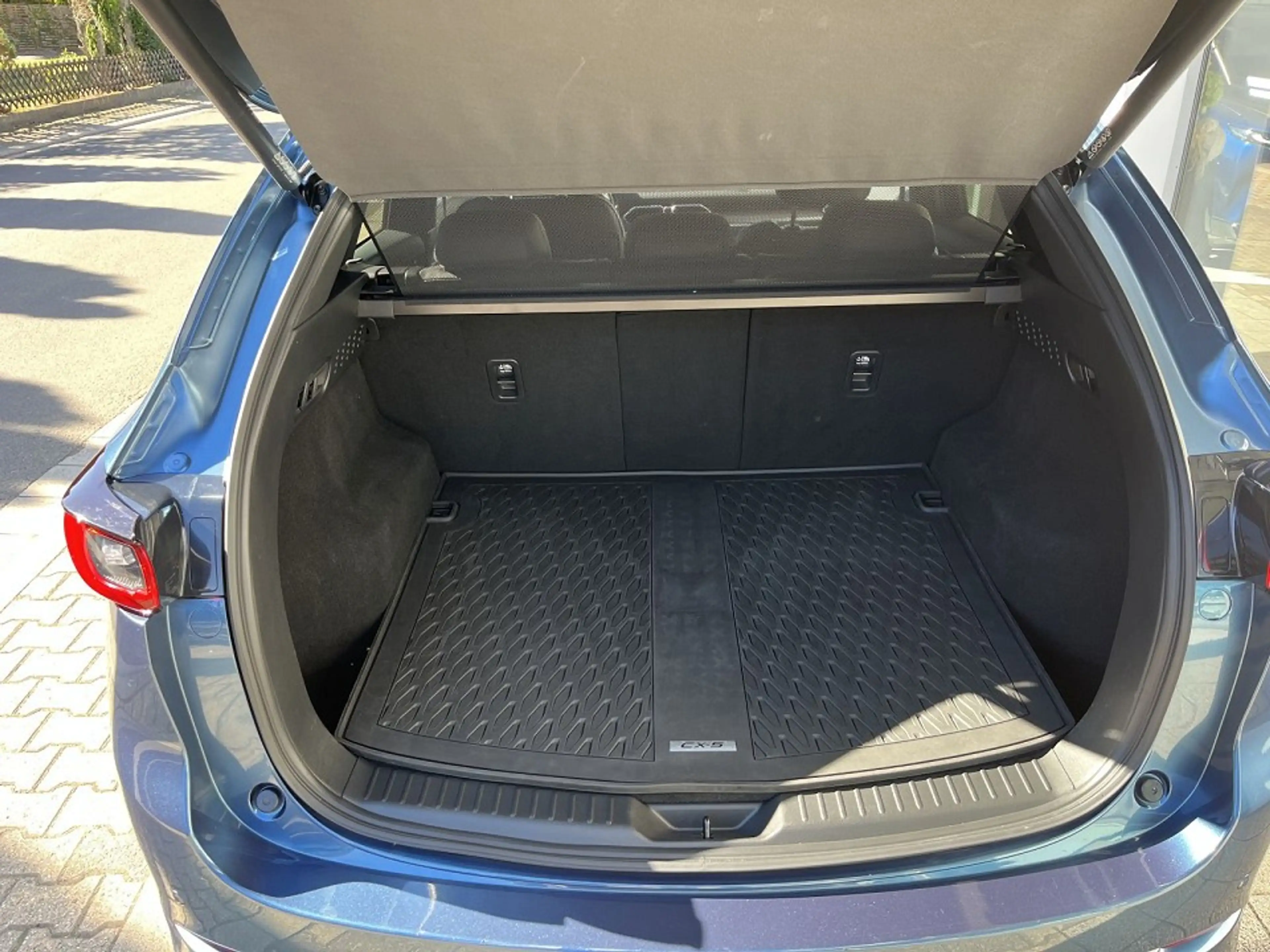 Mazda CX-5 2.5L SKYACTIV G 194 Takumi — photo 15