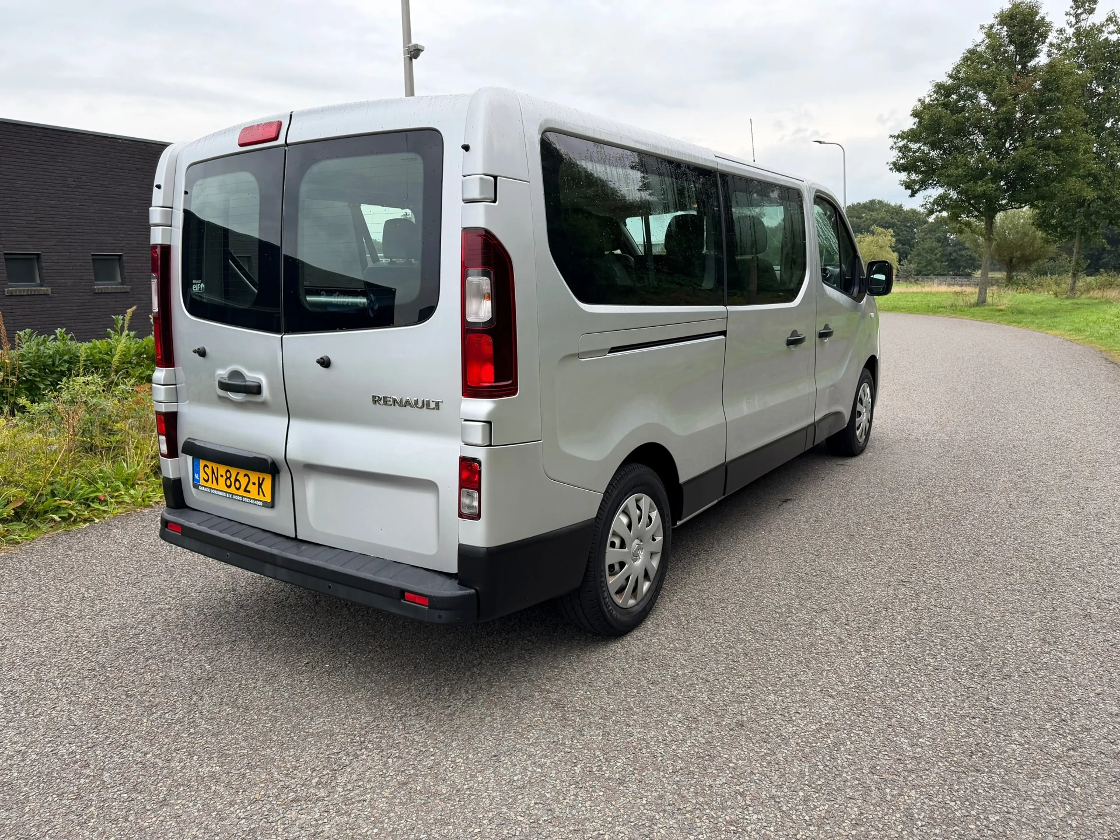 Renault Trafic Passenger 1.6 dCi Grand Authentique Energy — photo 4