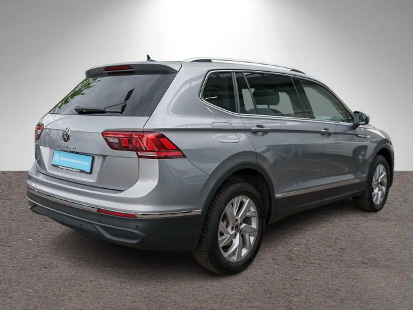 Volkswagen Tiguan Allspace Life 2,0TDI DSG NAVI AHK 7Sitzer Silber - 2