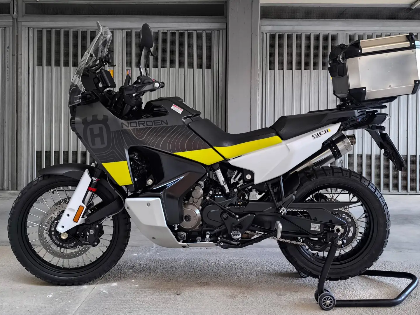 Husqvarna Norden 901 Nero - 1