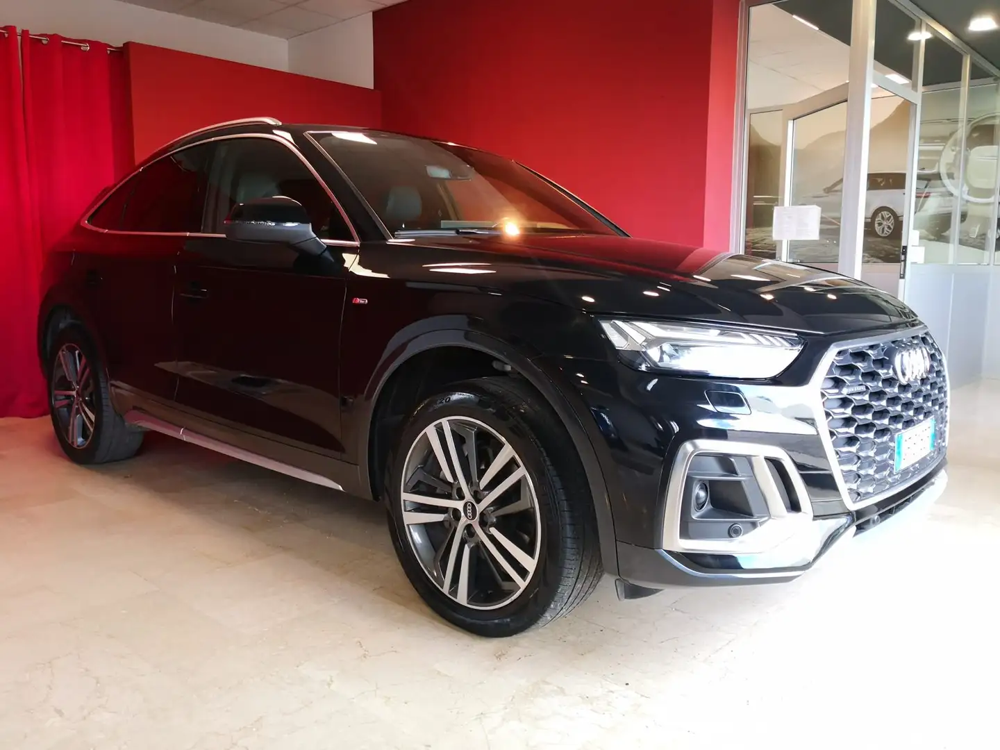 Audi Q5 SPB Sportback 40 TDI quattro S tronic ***S line*** Noir - 1