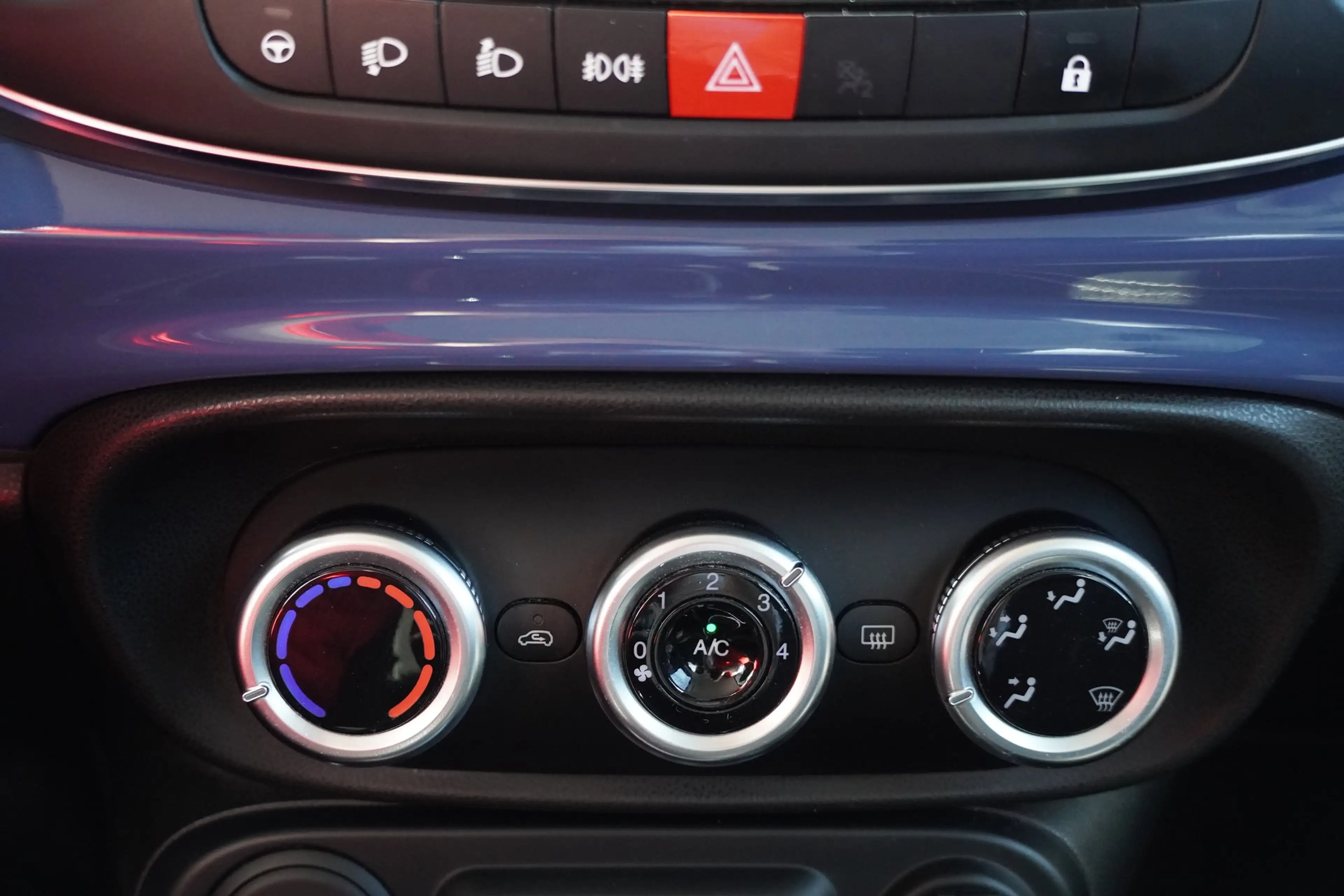 Fiat 500L 1.4 Mirror Klima Tempomat Bluetooth PDC DAB — photo 15