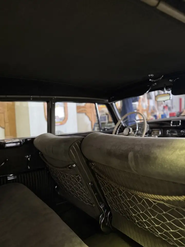 Mercedes-Benz 300 Adenauer B - Faltdach, innen original, foto 12